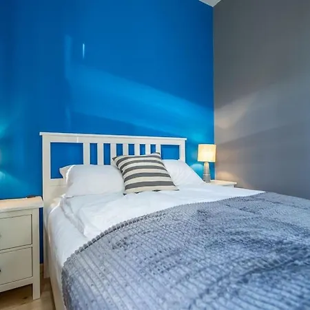 Apartment Stylish - 2bdr, 2bthr+ Free Parking *