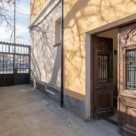 Stylish - 2bdr, 2bthr+ Free Parking * Sofia