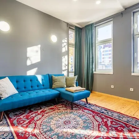 Apartment Stylish - 2bdr, 2bthr+ Free Parking Sofia