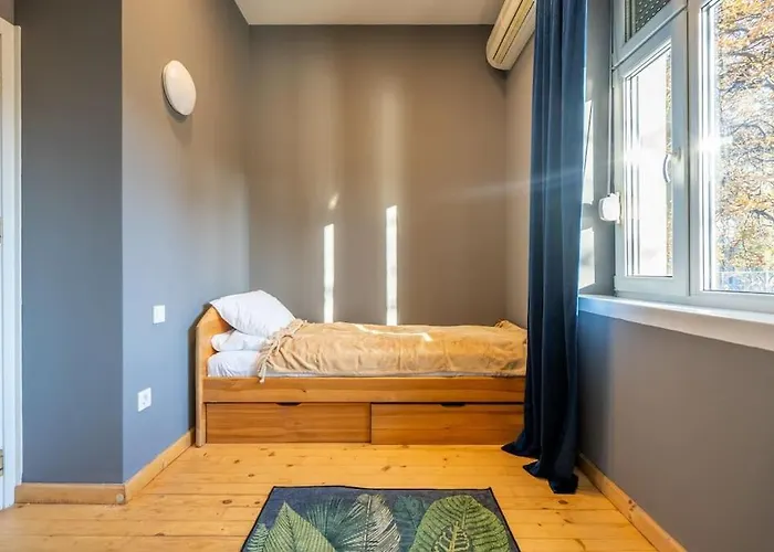 Stylish - 2bdr, 2bthr+ Free Parking Lejlighed Sofia