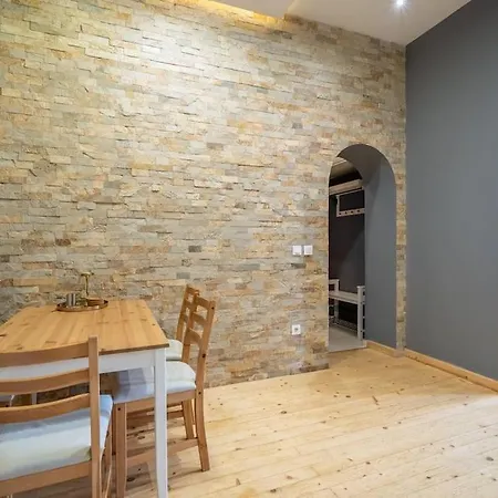 아파트 Stylish - 2bdr, 2bthr+ Free Parking 소피아