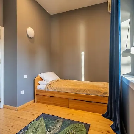 Stylish - 2bdr, 2bthr+ Free Parking Sófia