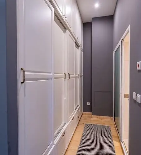 Apartman Stylish - 2bdr, 2bthr+ Free Parking